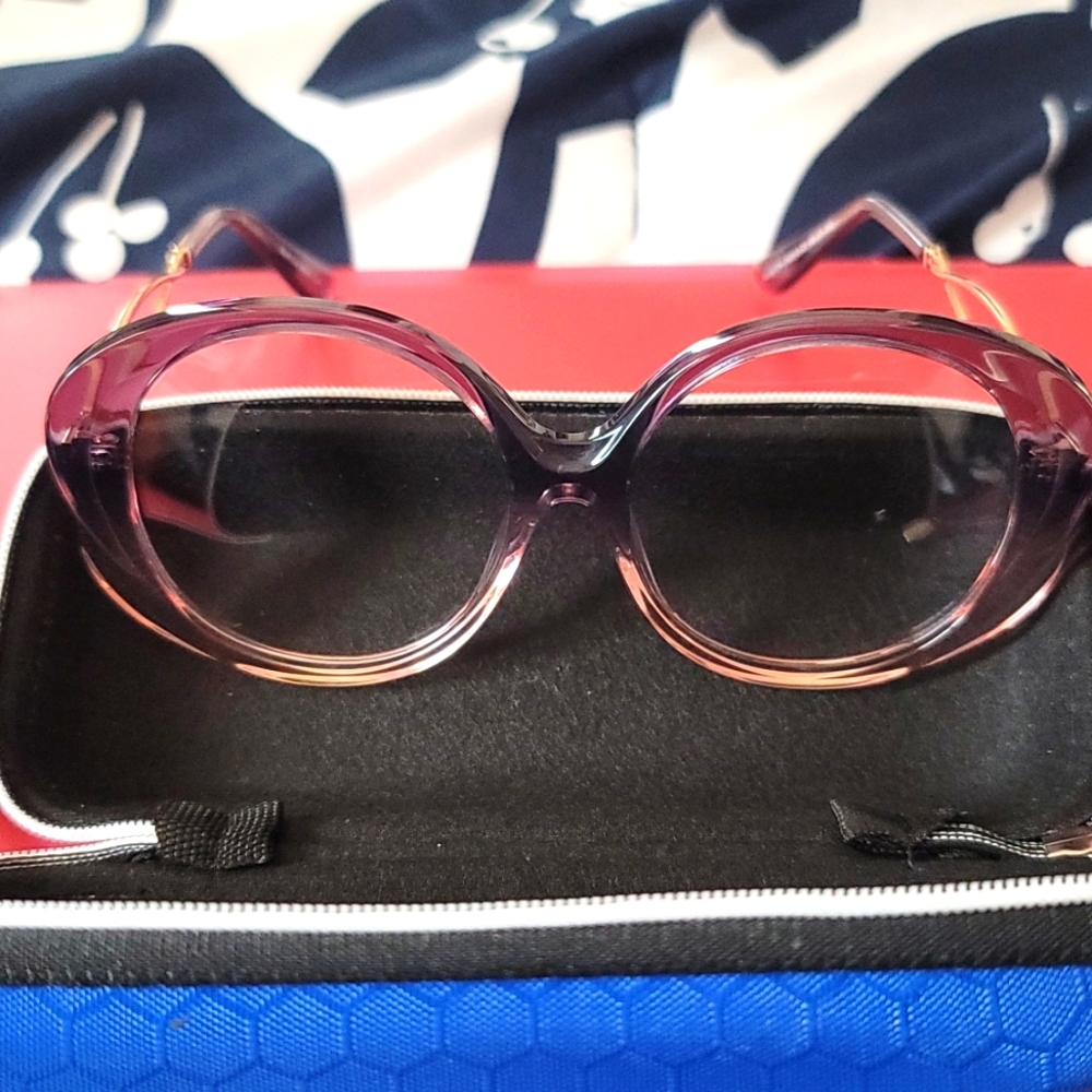 Eyeglasses